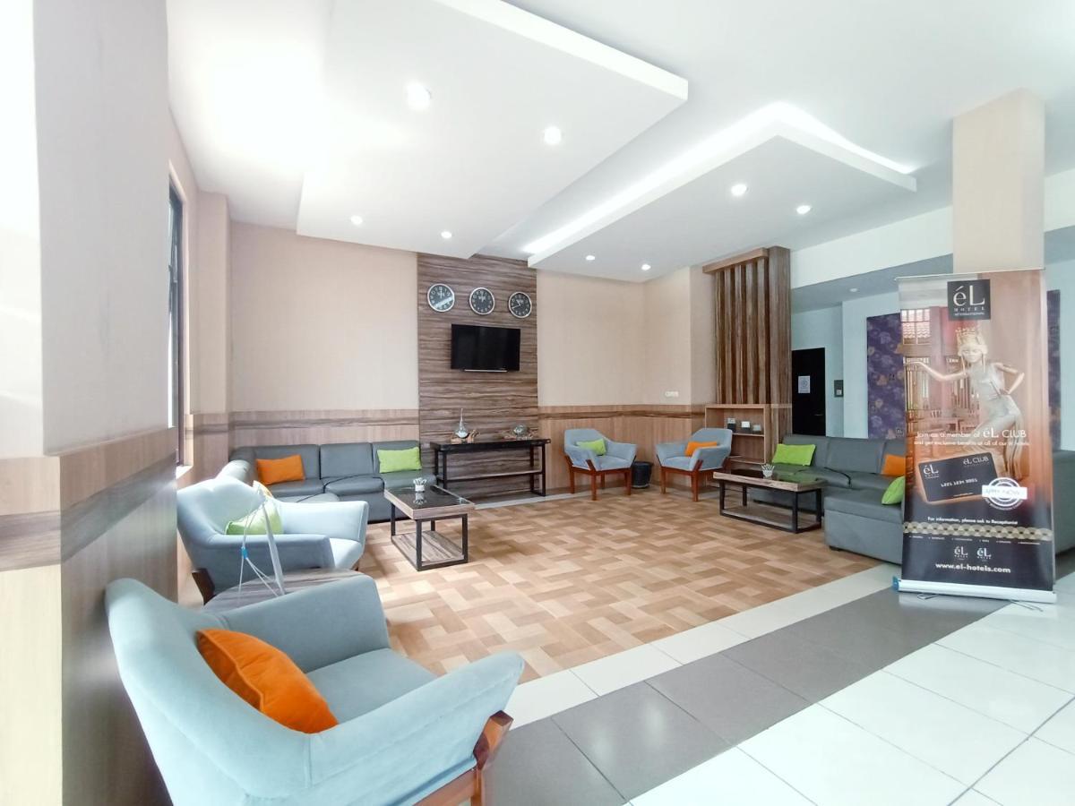 El Hotel Malang Exteriér fotografie