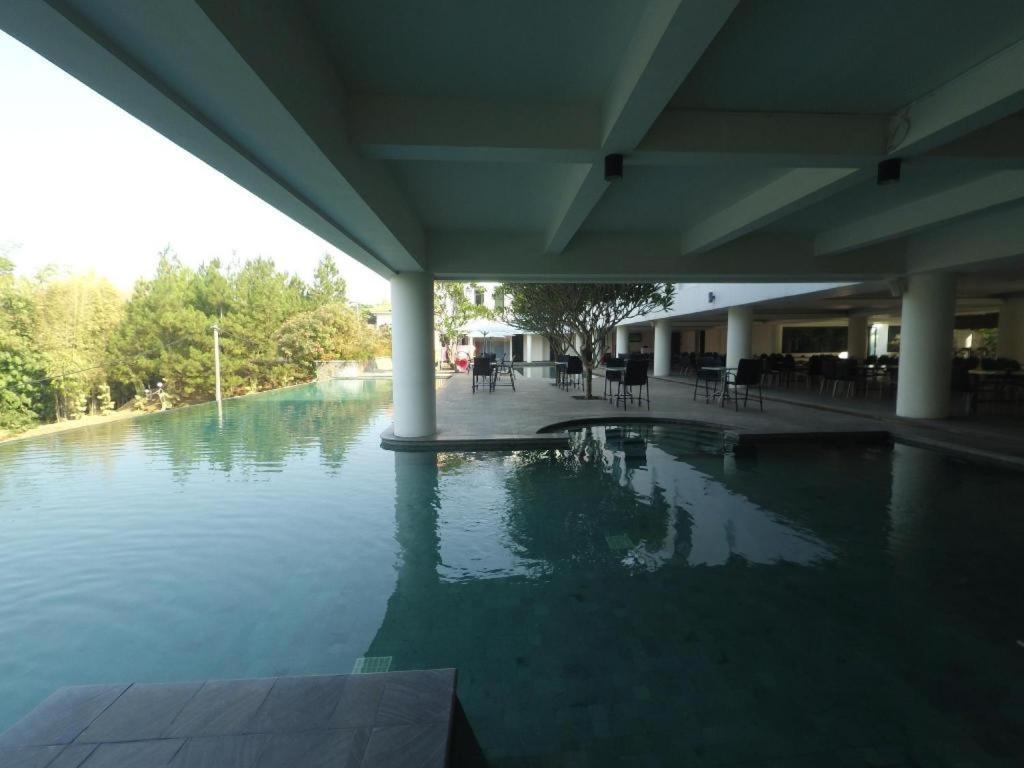El Hotel Malang Exteriér fotografie
