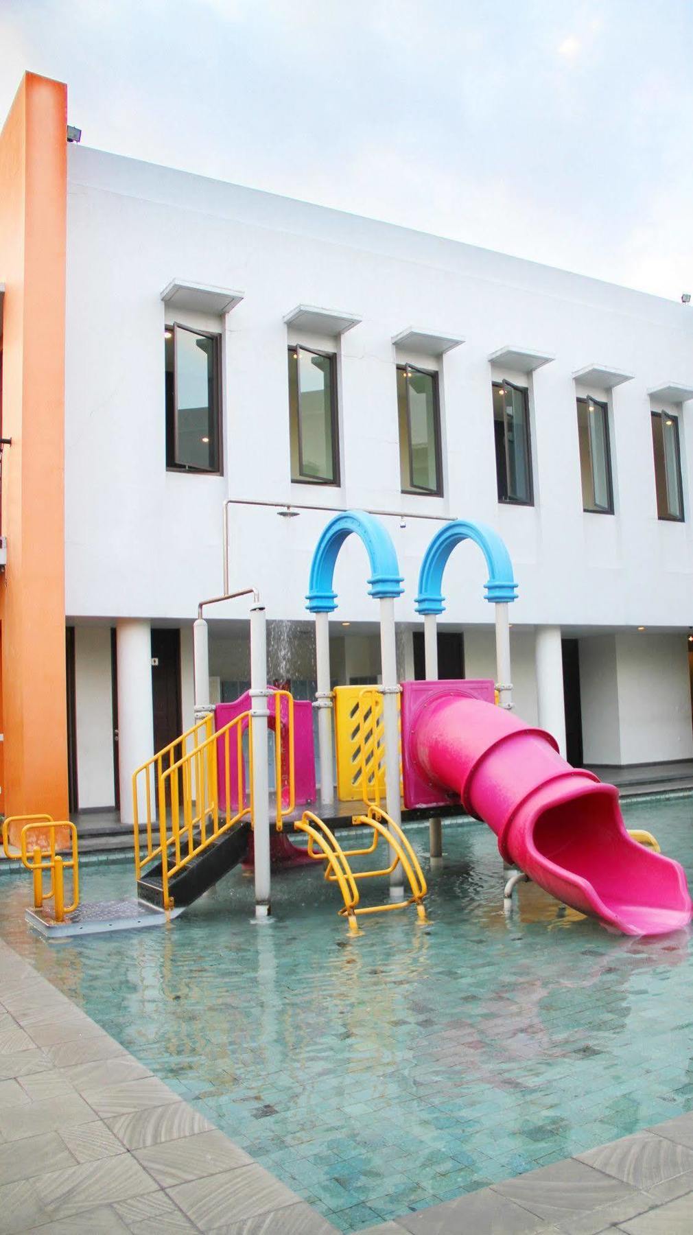 El Hotel Malang Exteriér fotografie