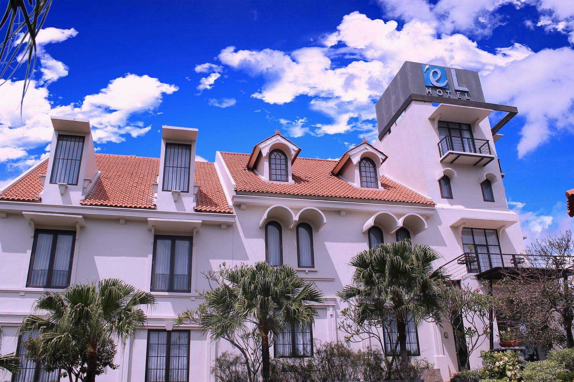 El Hotel Malang Exteriér fotografie